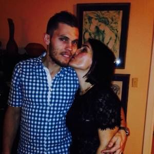 Meet your Posher, Carlos